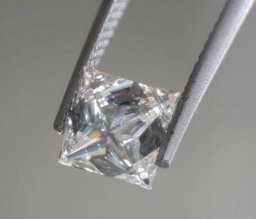 Diamante taglio quadrato brillante da 1.50 ct H VS1 GIA