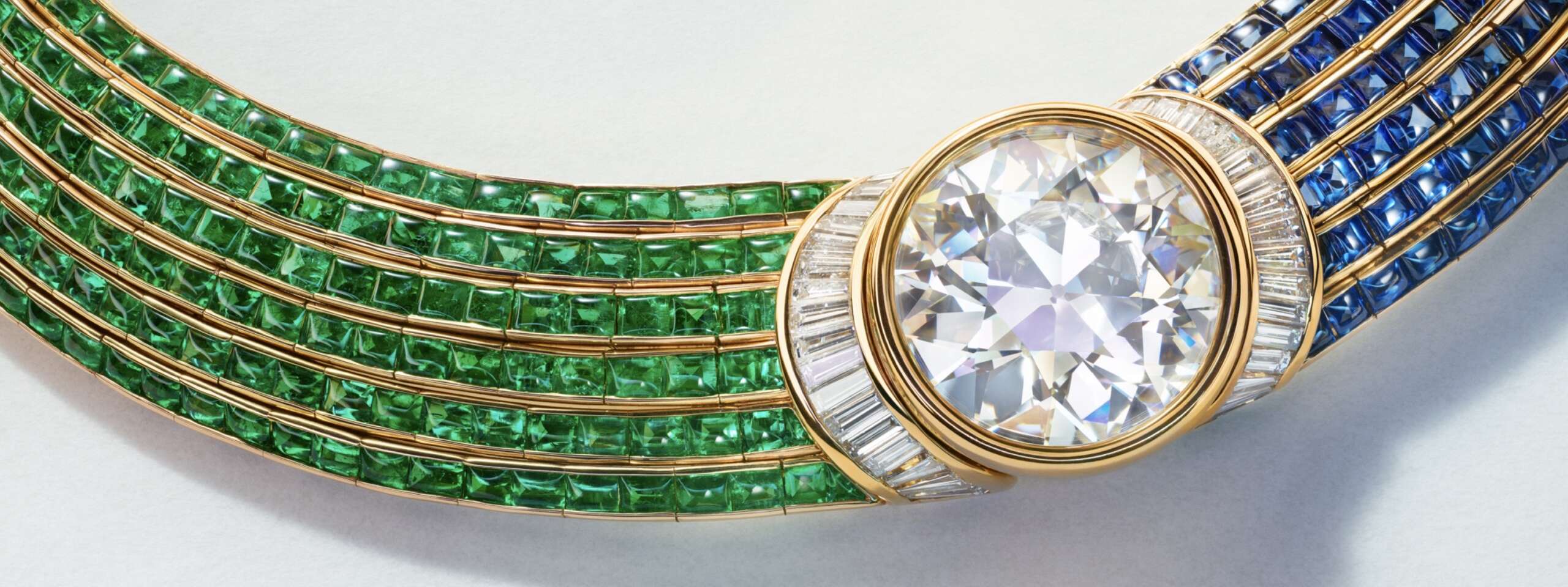 collana Bulgari in smeraldi, zaffiri e diamante